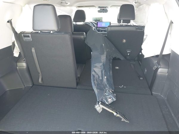 2025 TOYOTA GRAND HIGHLANDER XLE — I13