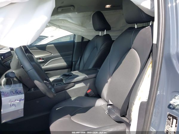 2025 TOYOTA GRAND HIGHLANDER XLE — I154