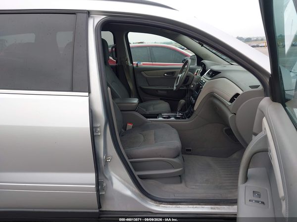 2016 CHEVROLET TRAVERSE LT — I5