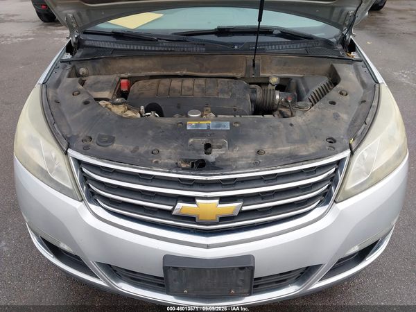 2016 CHEVROLET TRAVERSE LT — I10