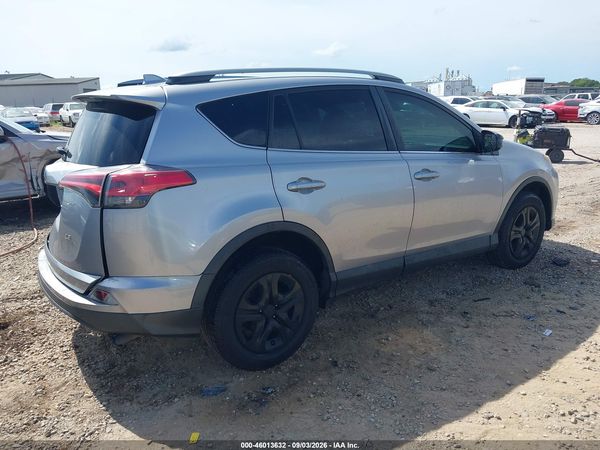 2017 TOYOTA RAV4 LE — I4