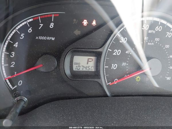 2013 TOYOTA SIENNA LE V6 8 PASSENGER