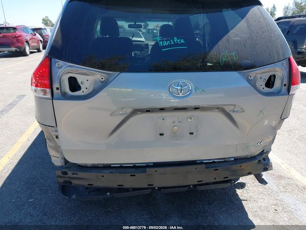 2013 TOYOTA SIENNA LE V6 8 PASSENGER