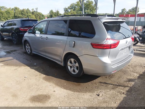 2020 TOYOTA SIENNA LE — I3
