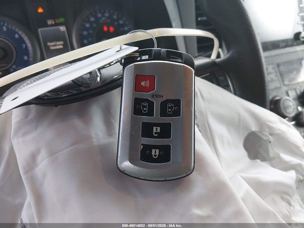 2020 TOYOTA SIENNA LE — I11