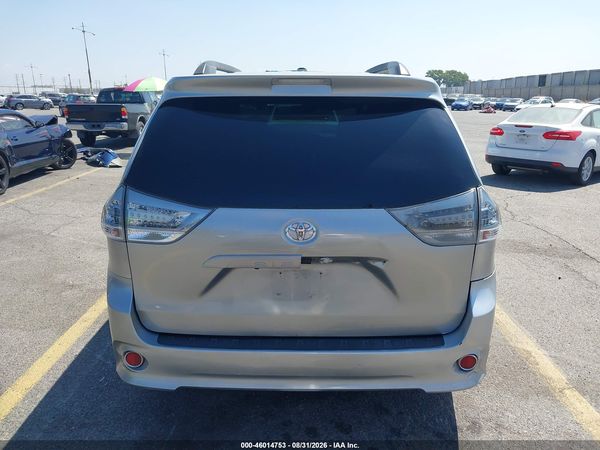 2017 TOYOTA SIENNA SE 8 PASSENGER