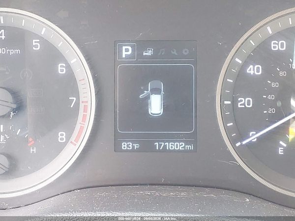 2016 HYUNDAI TUCSON SE
