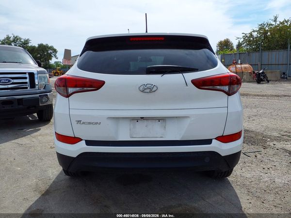 2016 HYUNDAI TUCSON SE
