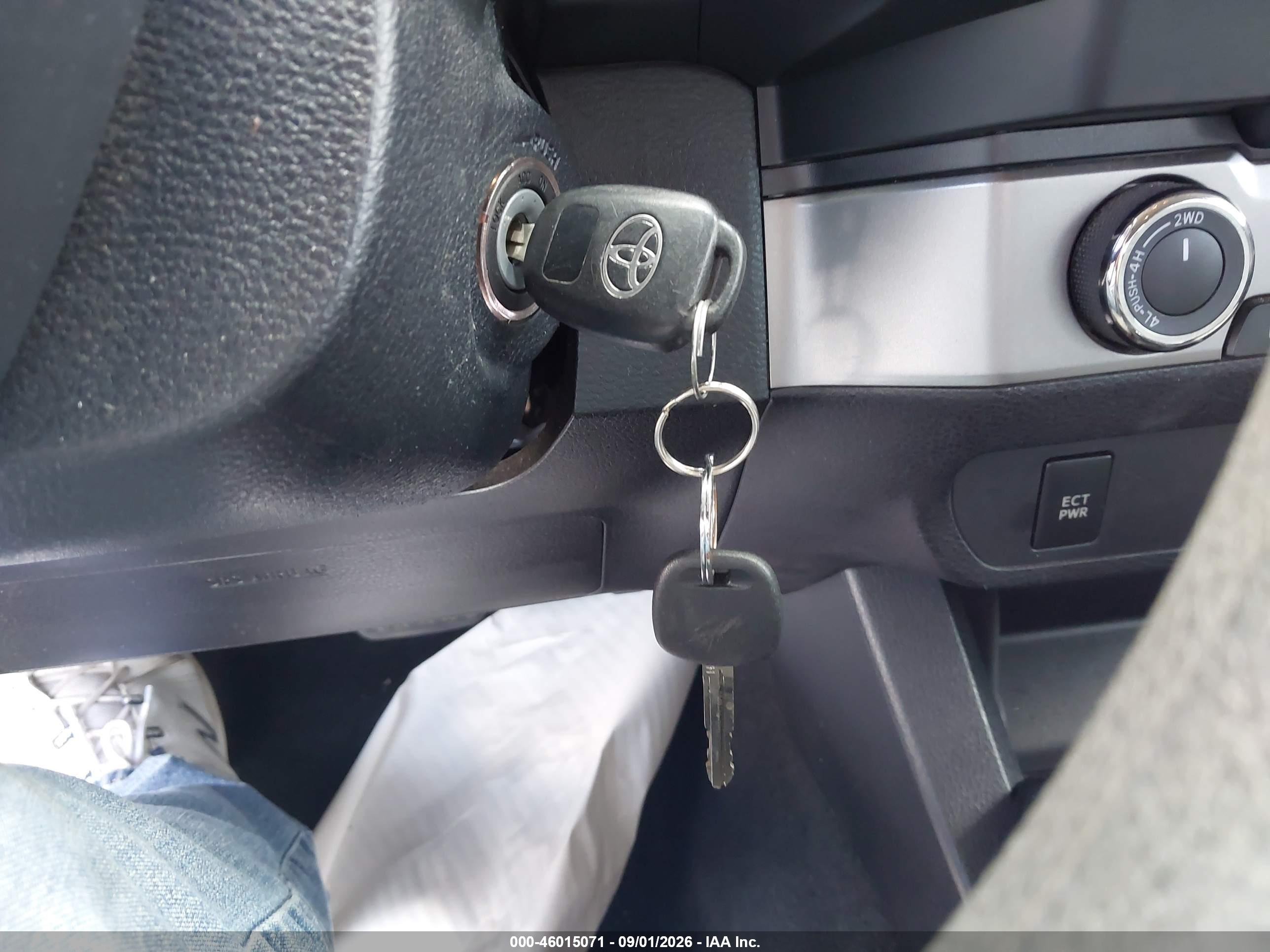 2019 TOYOTA TACOMA SR V6