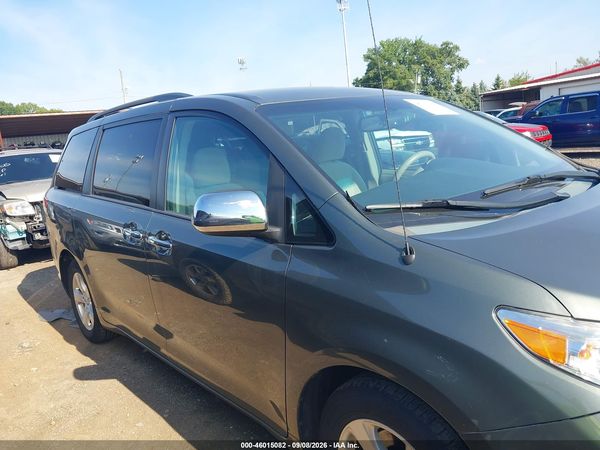 2013 TOYOTA SIENNA LE V6 8 PASSENGER
