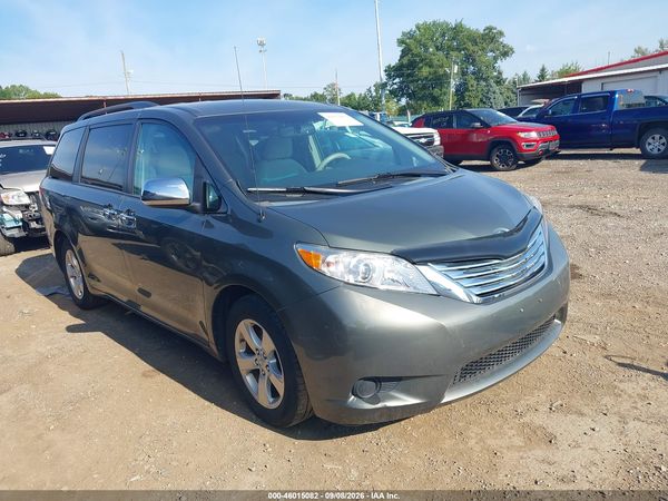 2013 TOYOTA SIENNA LE V6 8 PASSENGER