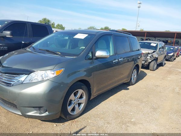 2013 TOYOTA SIENNA LE V6 8 PASSENGER