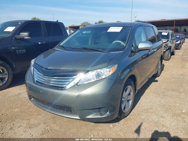 2013 TOYOTA SIENNA LE V6 8 PASSENGER