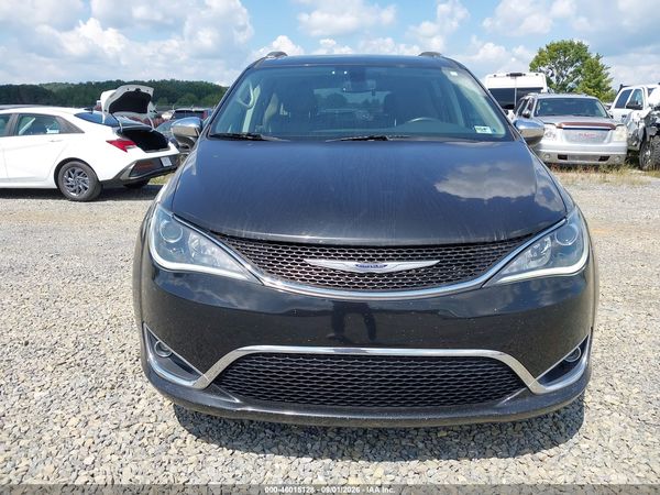 2019 CHRYSLER PACIFICA LIMITED