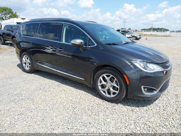 2019 CHRYSLER PACIFICA LIMITED