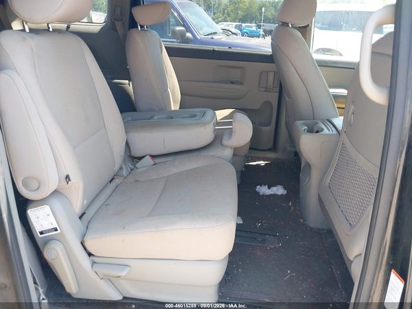 2016 KIA SEDONA LX
