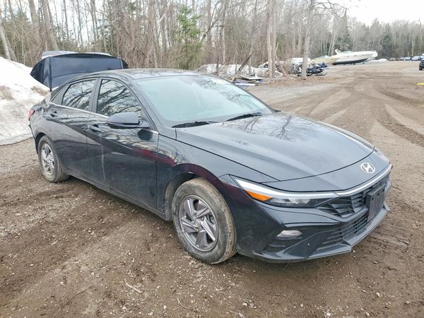 2024 HYUNDAI ELANTRA LU — Passenger 3/4