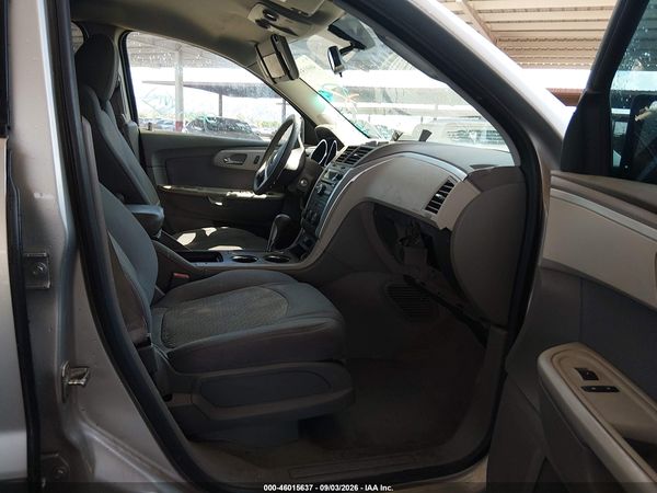 2012 CHEVROLET TRAVERSE LS — I5
