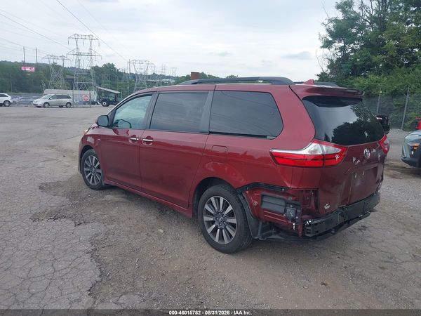 2018 TOYOTA SIENNA — I3