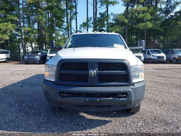 2017 RAM 3500 TRADESMAN  4X4 8' BOX