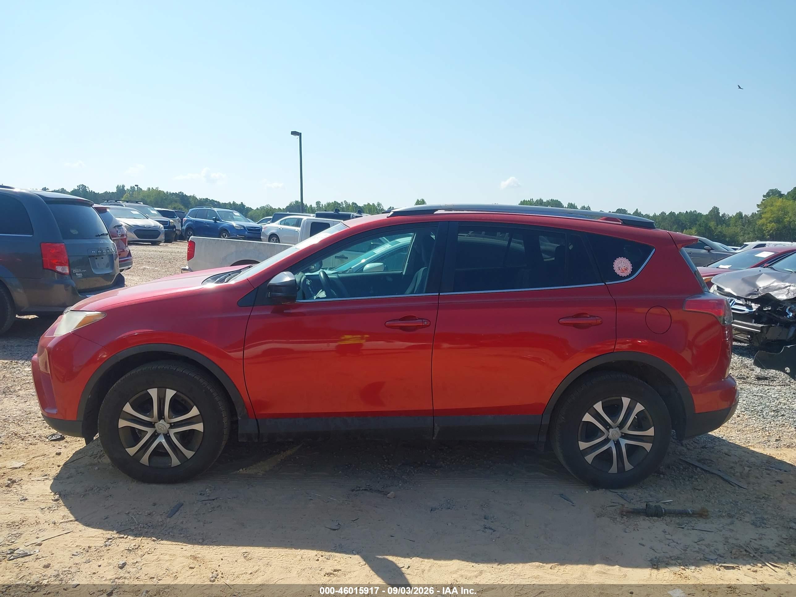 2017 TOYOTA RAV4 LE