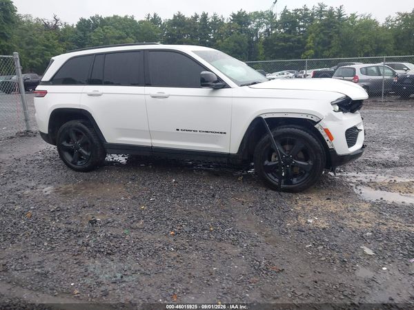 2023 JEEP GRAND CHEROKEE ALTITUDE 4X4 — I1