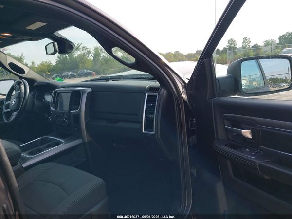 2022 RAM 1500 CLASSIC SLT — I5