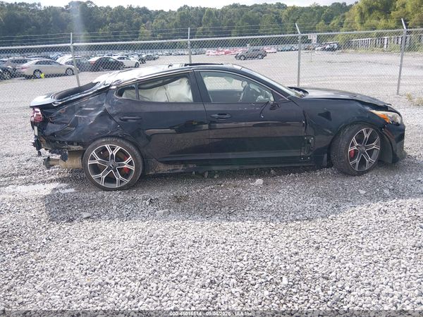 2018 KIA STINGER GT1