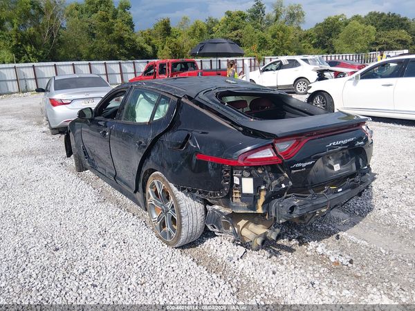 2018 KIA STINGER GT1