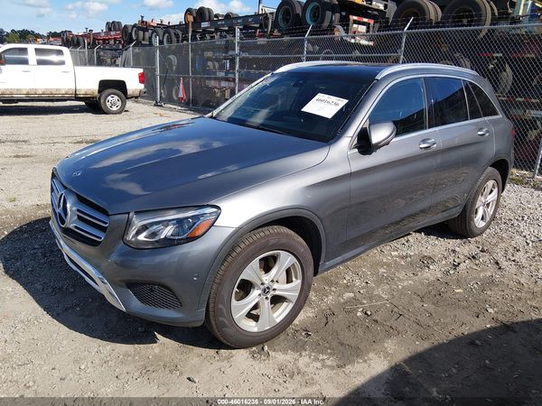 2018 MERCEDES-BENZ GLC 300 — I2