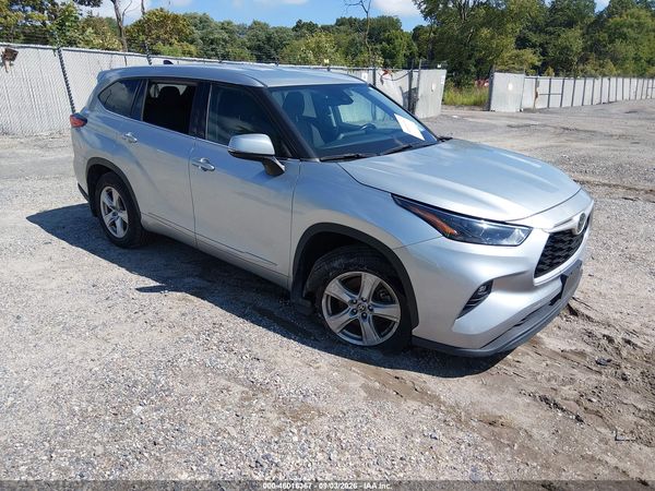 2022 TOYOTA HIGHLANDER LE — I1