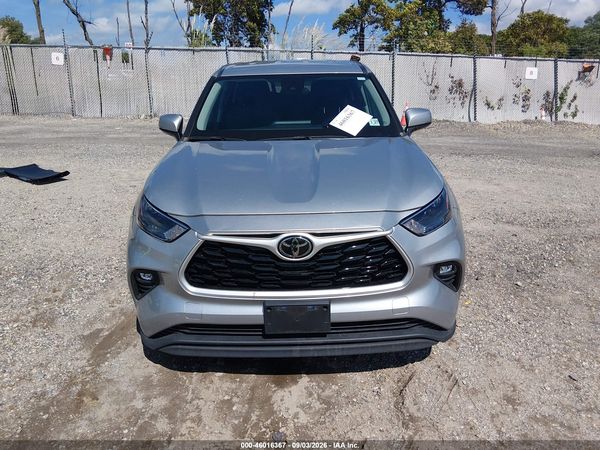 2022 TOYOTA HIGHLANDER LE — I115