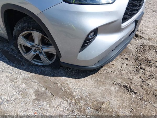 2022 TOYOTA HIGHLANDER LE — I152