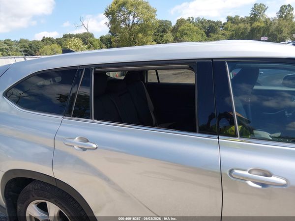 2022 TOYOTA HIGHLANDER LE — I153