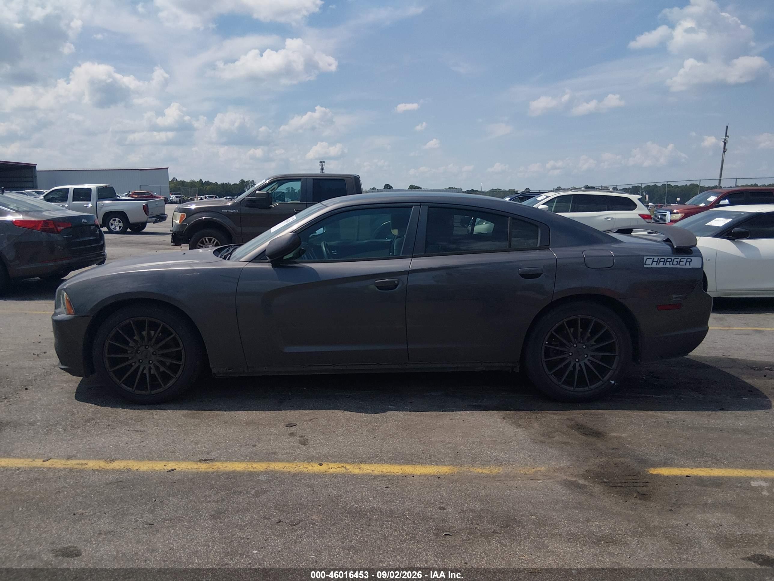 2014 DODGE CHARGER SE