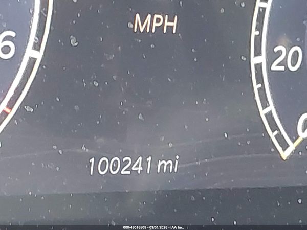 2023 JEEP GRAND CHEROKEE LAREDO 4X2 — I7