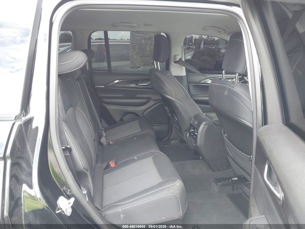 2023 JEEP GRAND CHEROKEE LAREDO 4X2 — I8