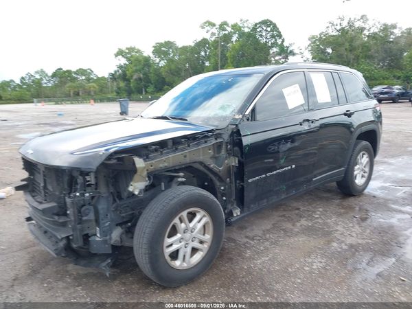 2023 JEEP GRAND CHEROKEE LAREDO 4X2 — I153