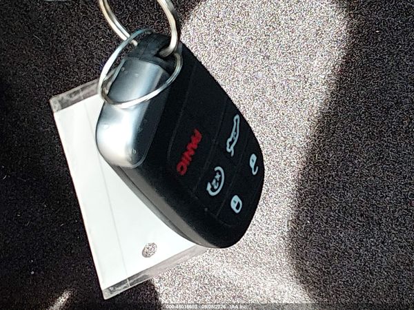 2016 DODGE DURANGO R/T — I11
