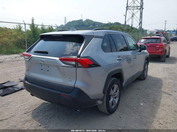 2022 TOYOTA RAV4 XLE — I4