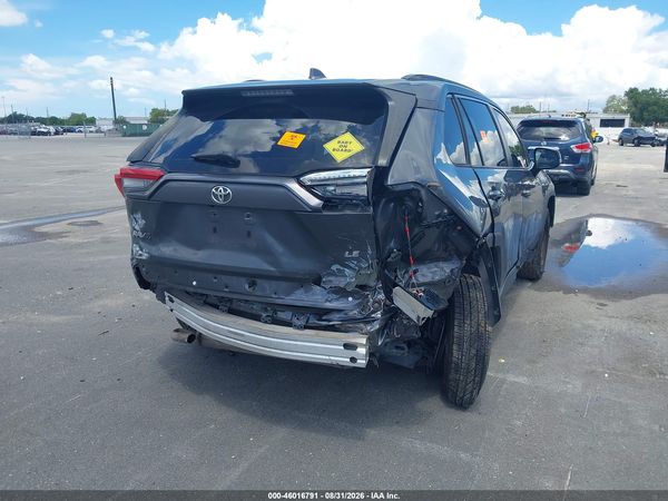 2019 TOYOTA RAV4 LE — I4