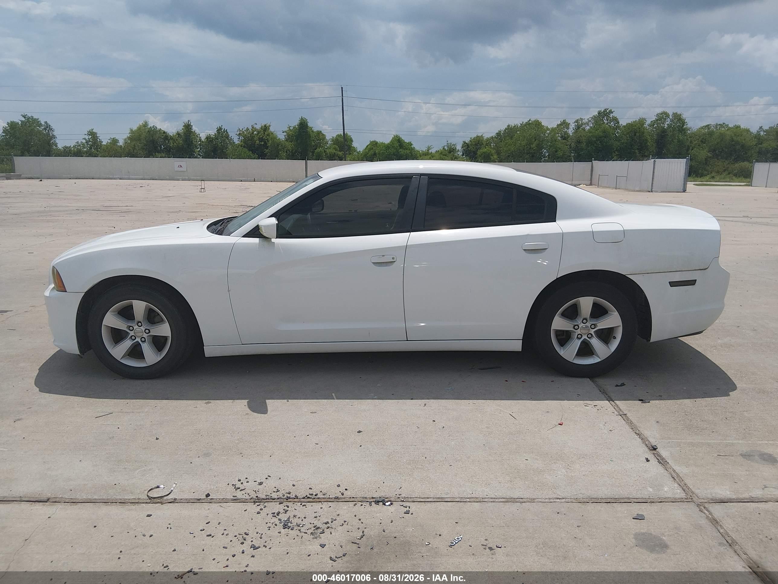 2014 DODGE CHARGER SE