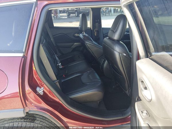 2019 JEEP CHEROKEE LATITUDE PLUS FWD — I8