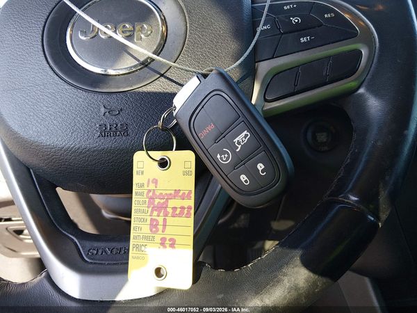 2019 JEEP CHEROKEE LATITUDE PLUS FWD — I11