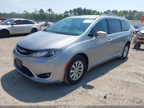 2018 CHRYSLER PACIFICA — I2