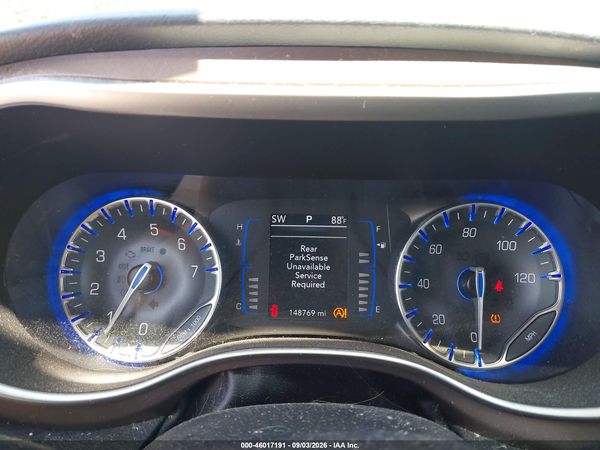 2018 CHRYSLER PACIFICA TOURING L — I7