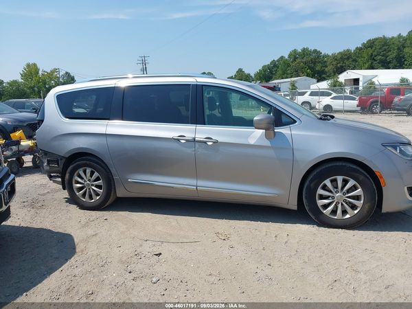 2018 CHRYSLER PACIFICA TOURING L — I116