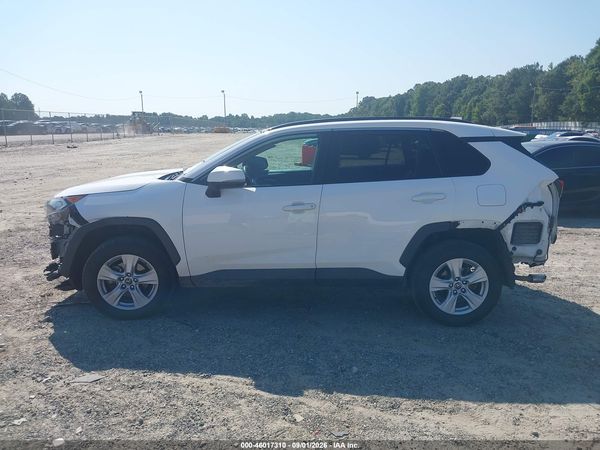 2021 TOYOTA RAV4 XLE — I117