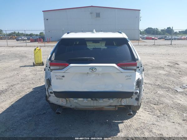 2021 TOYOTA RAV4 XLE — I119