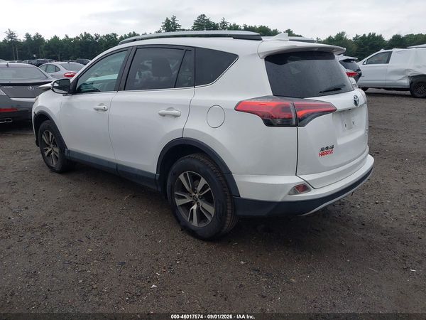 2016 TOYOTA RAV4 XLE — I3